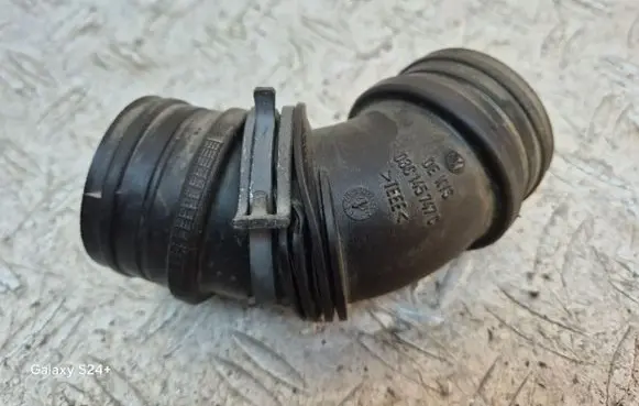 Volkswagen Golf Plus Air intake duct part 03C145747C