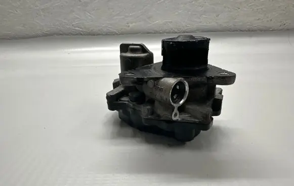 Skoda Kodiaq EGR valve 04L131501