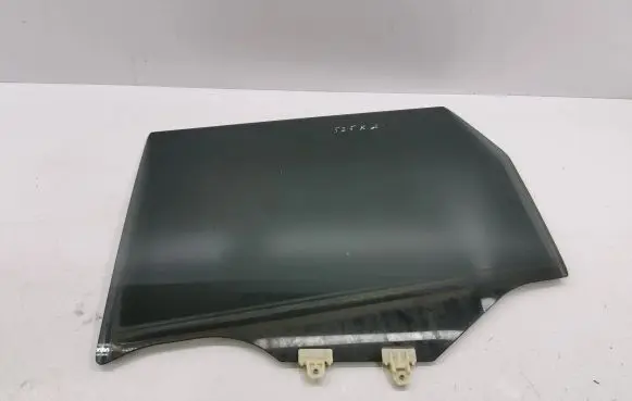 Nissan X-Trail T31 Rear door window glass