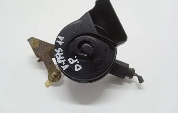 Volkswagen PASSAT B7 Horn signal A046522 0055307 E355307