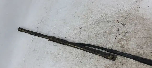 Toyota Yaris Windshield/front glass wiper blade NOCODE