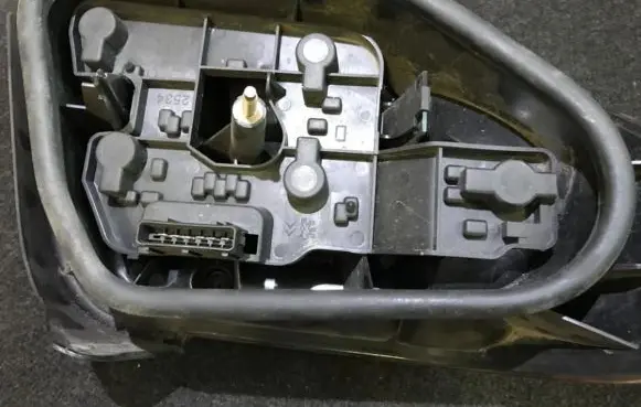 Citroen Xsara Tail light bulb cover holder