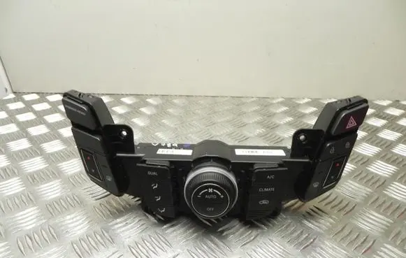 Hyundai i40 Climate control unit 972503Z900 Y789