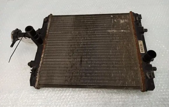 Peugeot 107 Coolant radiator 1641000010 95007T01