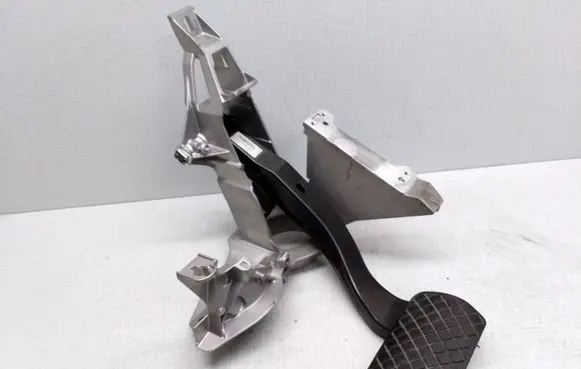 Audi A6 S6 C6 4F Brake pedal 4F1723117B 00006253