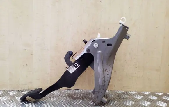 Clutch pedal
