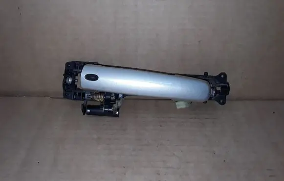 Suzuki SX4 Front door exterior handle NOCODE