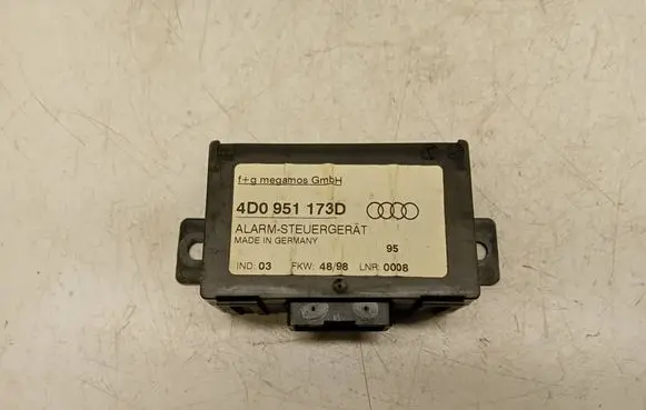 Audi A8 S8 D2 4D Alarm control unit/module 4D0951173D