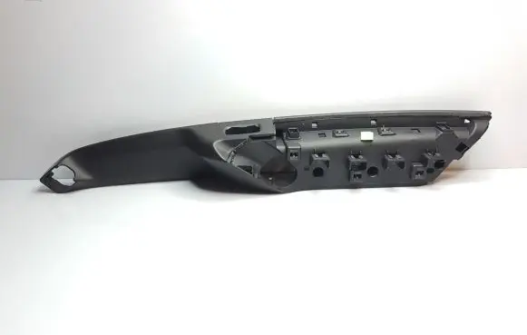 Other rear door trim element