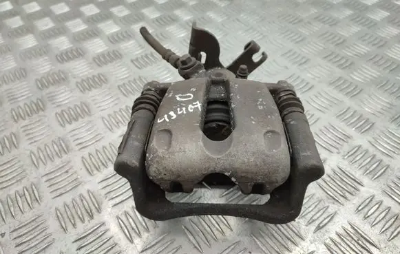 Opel Insignia A Rear brake caliper