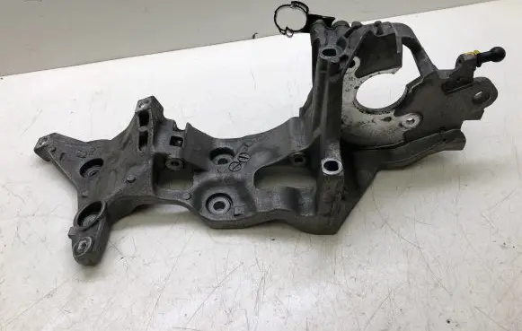 Generator/alternator bracket