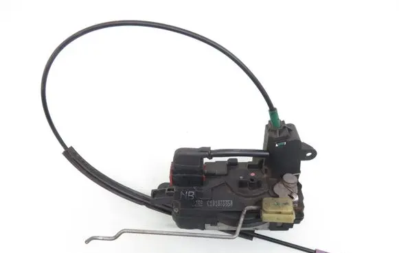 Opel Tigra B Front door lock 93162239 C101873350