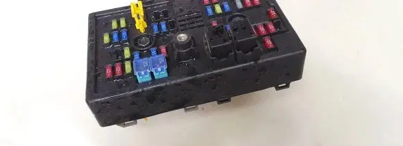 Chevrolet Captiva Fuse box set 96821082 9682108282 968210829682108282