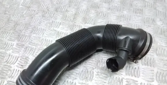 Volkswagen Golf VIII Intercooler hose/pipe 5WA129684