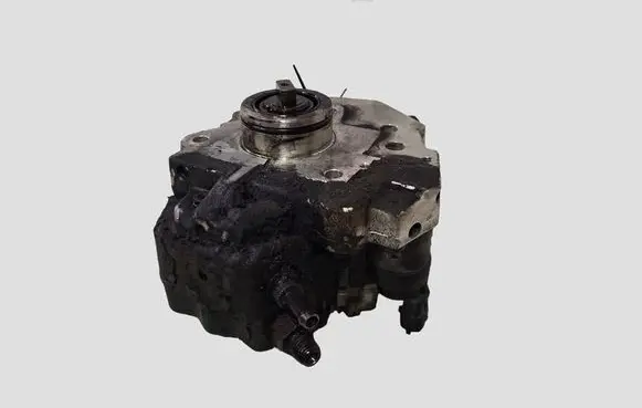 Volvo XC90 Fuel injection high pressure pump 0445010043 8689590