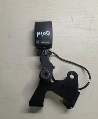 Mercedes-Benz B W245 Rear seatbelt buckle 1698602469