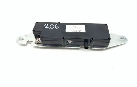 Jaguar XK - XKR Aerial antenna amplifier 8W8318C47AB