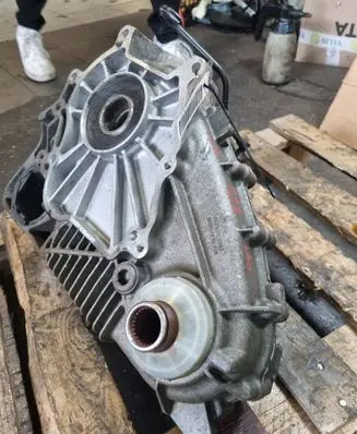 BMW X5 E70 Gearbox transfer box case 7574777
