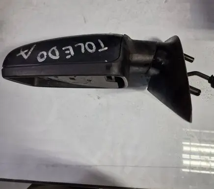 Seat Toledo I (1L) Manual wing mirror E9010047