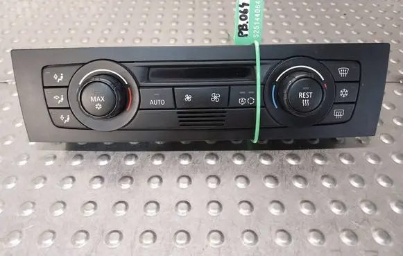 BMW 3 E90 E91 Climate control unit 9242410