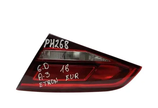 Audi A3 S3 8V Tailgate rear/tail lights 8V4945076
