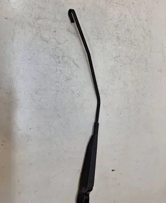 Suzuki Wagon R+ Rear wiper blade arm 3882083E00