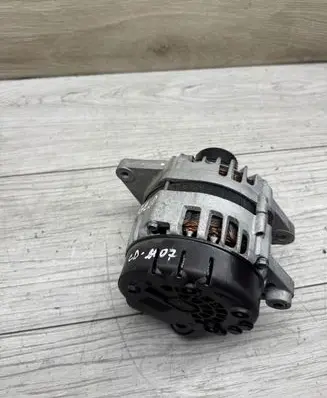 KIA Sportage Generator/alternator 2622503 373002B960 135V130A