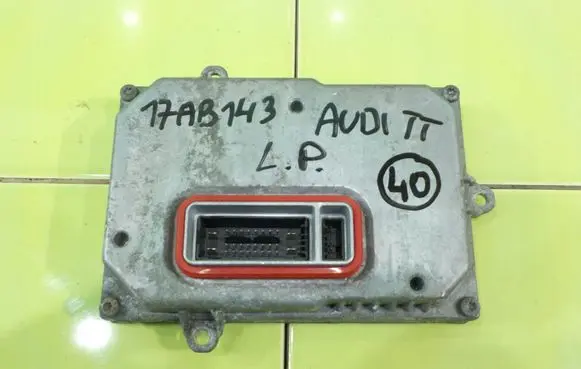 Audi TT TTS Mk2 LED ballast control module 8E0941329A