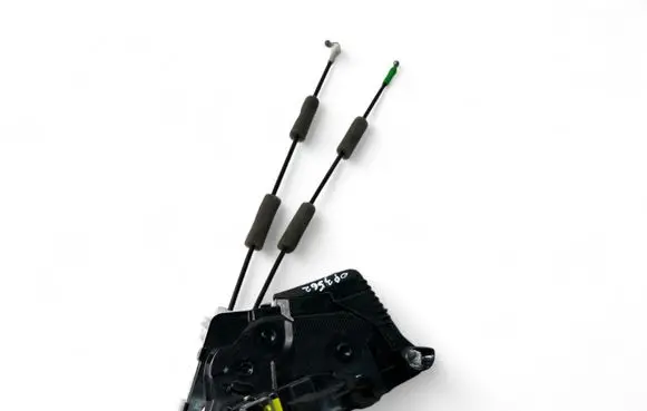 Toyota Yaris Cross Coupe door lock (next to the handle) M7311460M6