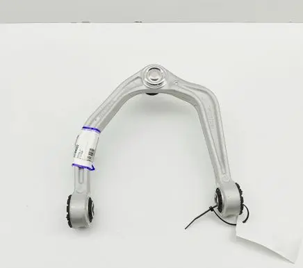 Volvo XC90 Front lower control arm/wishbone 32269352