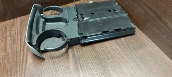 Cup holder front