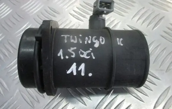 Renault Twingo II Mass air flow meter T01024A150