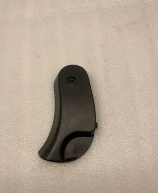 BMW 3 E46 Engine bonnet (hood) release handle 8223163