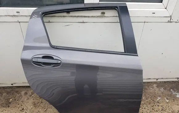 Toyota Yaris Rear door 
