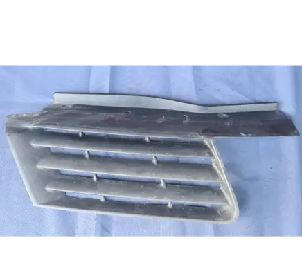 Renault Espace IV Front bumper upper radiator grill Su1271 N31053