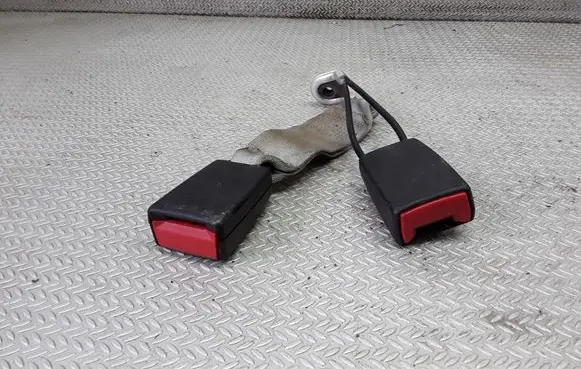 Mercedes-Benz S W220 Middle seatbelt buckle (rear) 2208600869