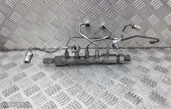 Toyota Avensis T250 Fuel main line pipe