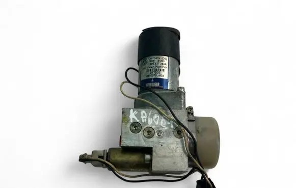 Volkswagen Phaeton Convertible roof hydraulic pump 3D5827383A