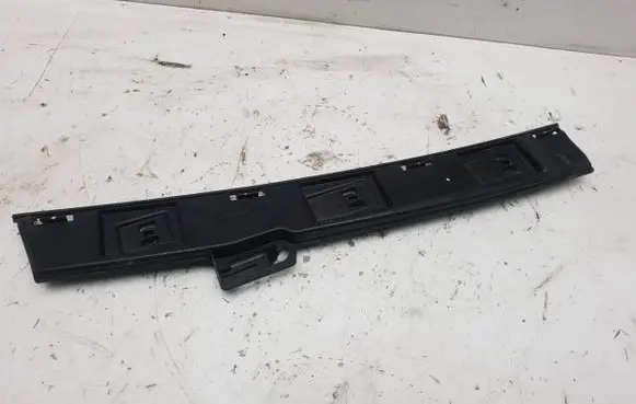 BMW 2 F22 F23 Sill supporting ledge 7268078 15857711