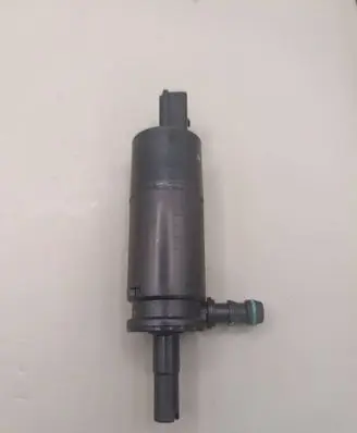 Volkswagen Golf VI Headlight washer pump 3B7955681