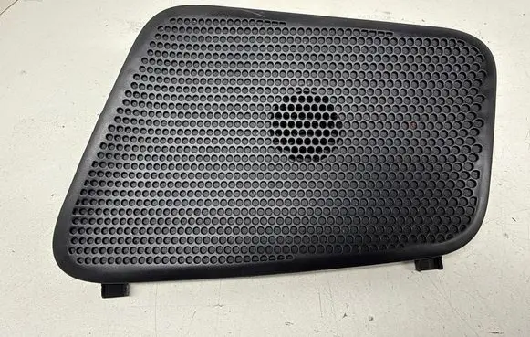 Side speaker trim/cover