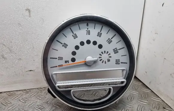 Mini One - Cooper Coupe R56 Speedometer (instrument cluster) 9125929 BM508002