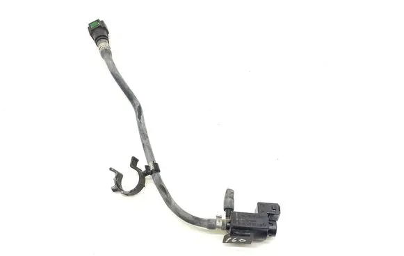 Jaguar XE Turbo solenoid valve 70435600