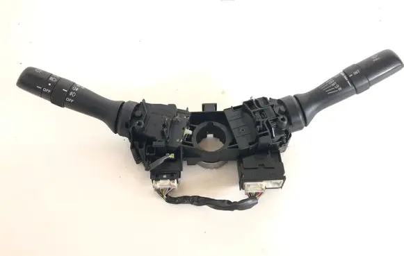 Wiper turn signal indicator stalk/switch
