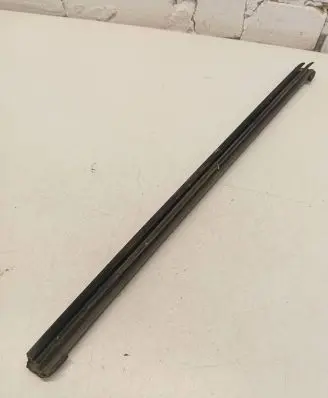 Ford Ranger Rubber seal rear door window/glass 