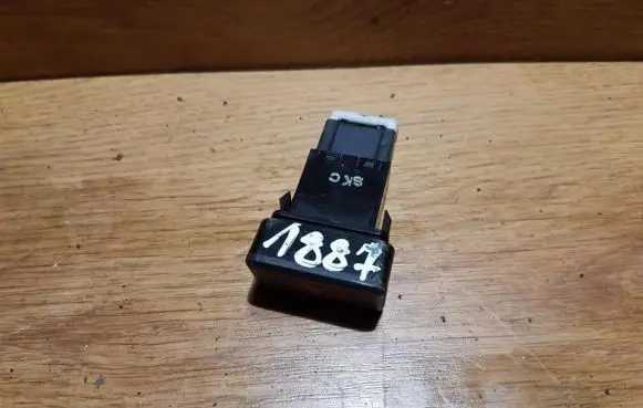 Nissan Almera Hazard light switch