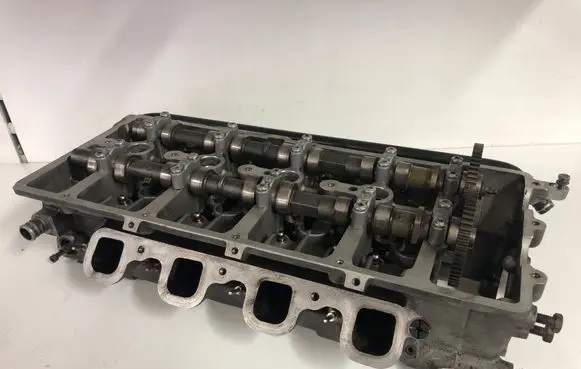 BMW 7 E38 Engine head 224822002 2248220 2994