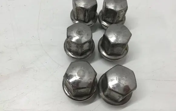 Nuts/bolts