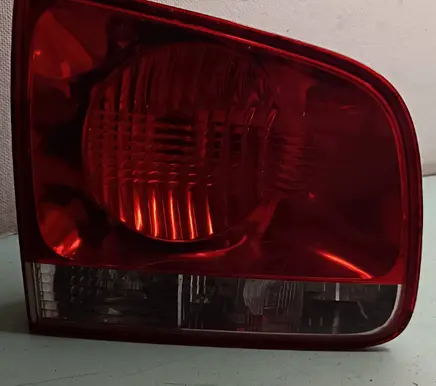 Volkswagen Touareg I Tailgate rear/tail lights 28269003