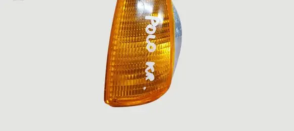 Volkswagen Polo II 86C 2F Front indicator light 6R0142794 HELLA GERMANY